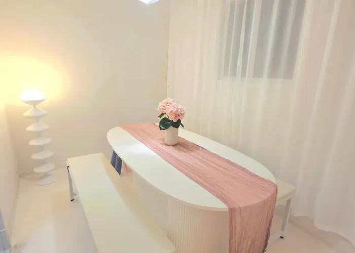 Seoul's 6-bed Boutique House *